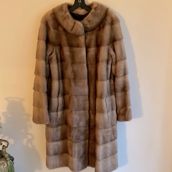 NEW Champagne color natural mink fur coat - Picture 1 of 11